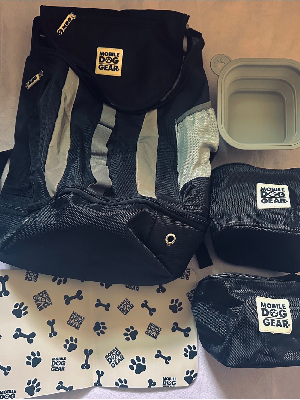 Dog gear Backpack in Black and Light Gray - Mobile Dog Gear